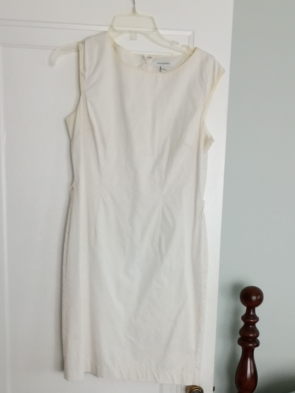 Banana Republic Cream Sleeveless Midi Sheath Dress